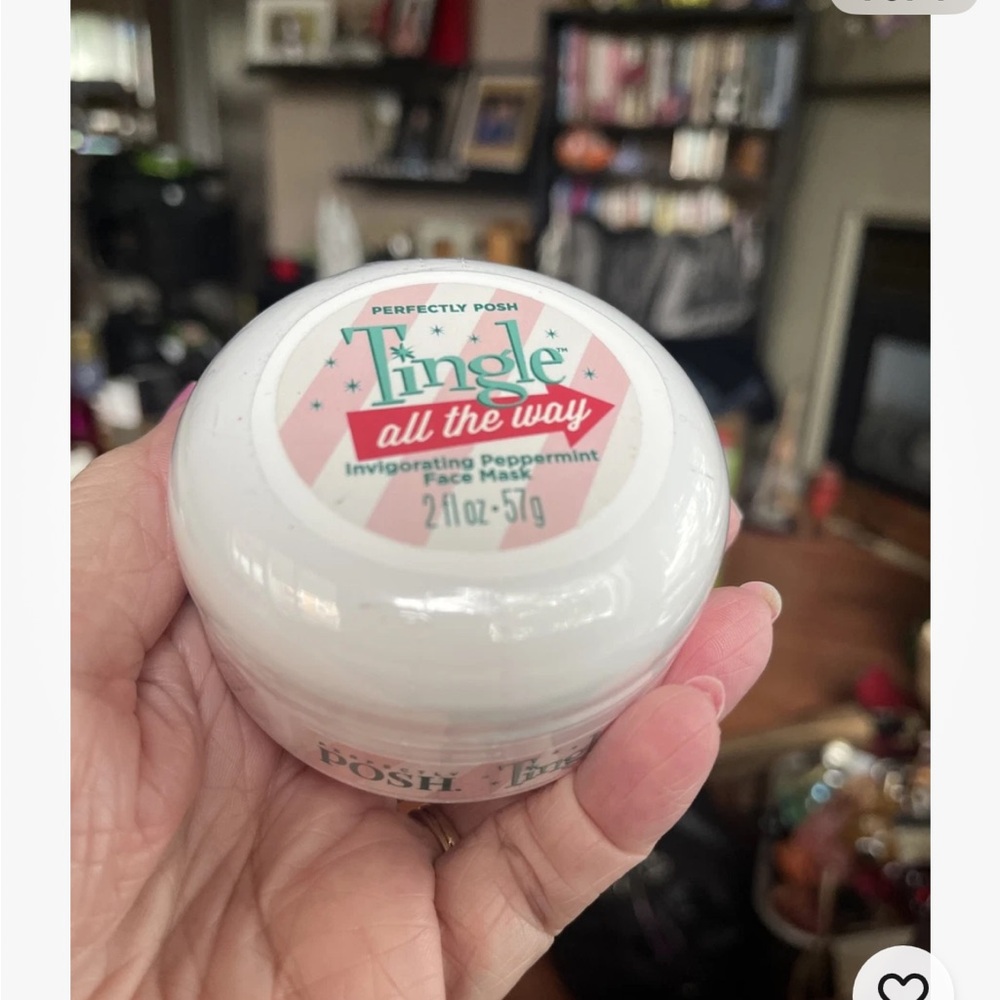 Perfectly Posh Tingle All The Way Invigorating Peppermint Mask 2 oz.  New Sealed